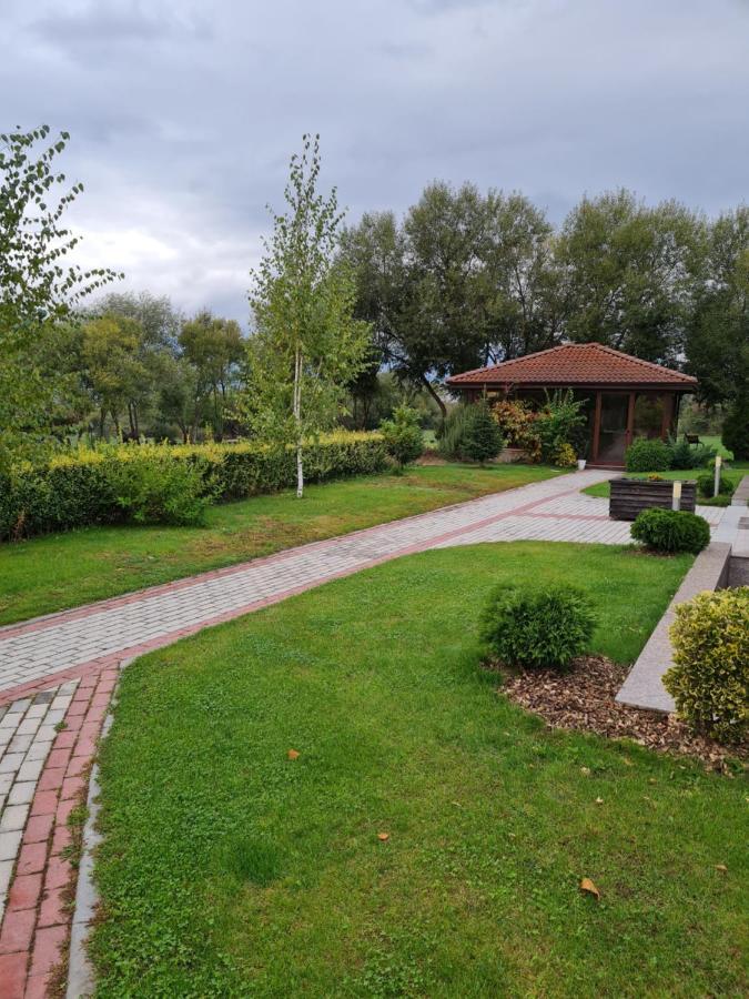 Guesthouse Green Fields Гармен Экстерьер фото