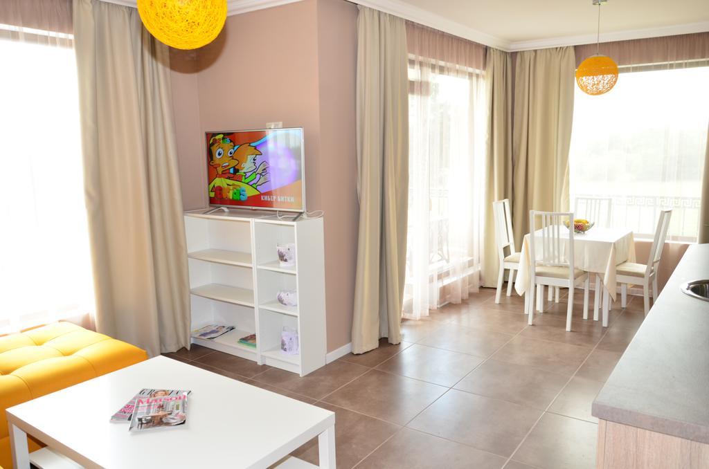 Guesthouse Green Fields Гармен Экстерьер фото